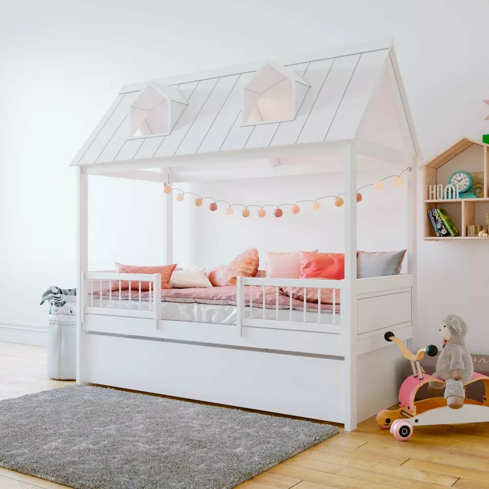 Нужна ли ребенку кровать-домик?