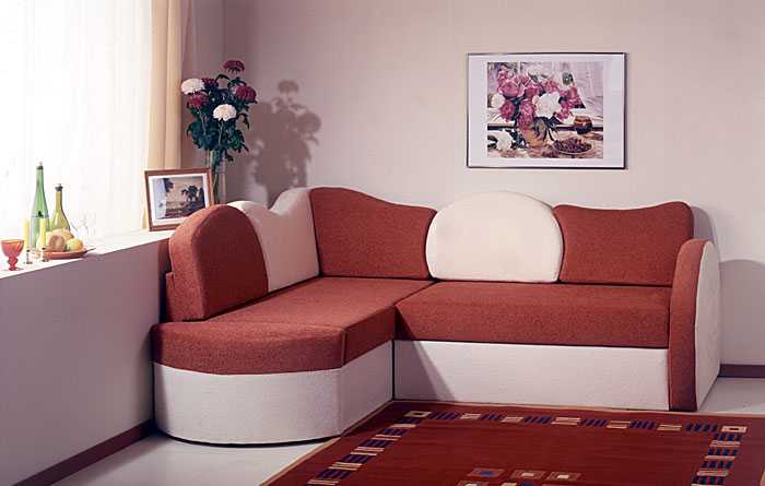 Маленькие диваны — компактные и стильные варианты для спальни и гостиной (95 фото)