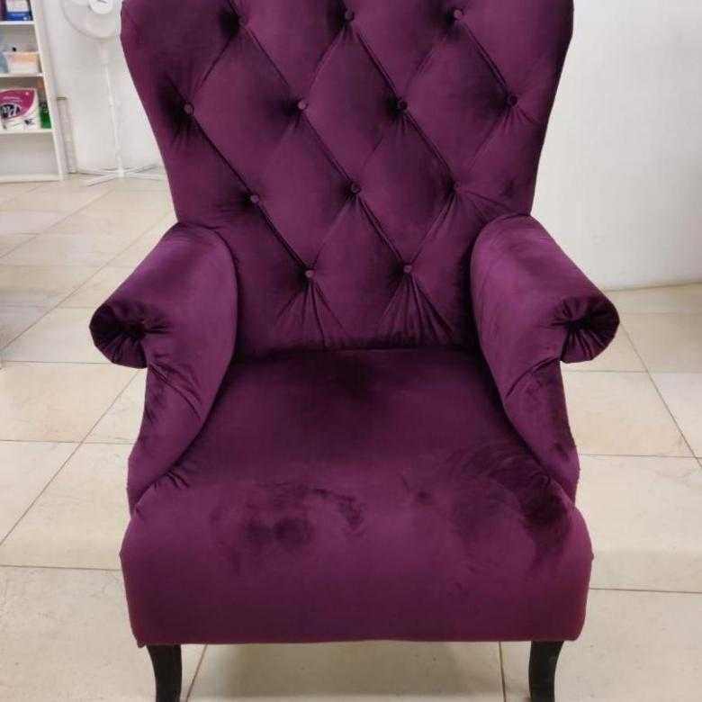 Английские кресла (61 фото): выбираем каминное кресло в английском стиле с ушами. голубые и другие «ушастые» кресла для камина