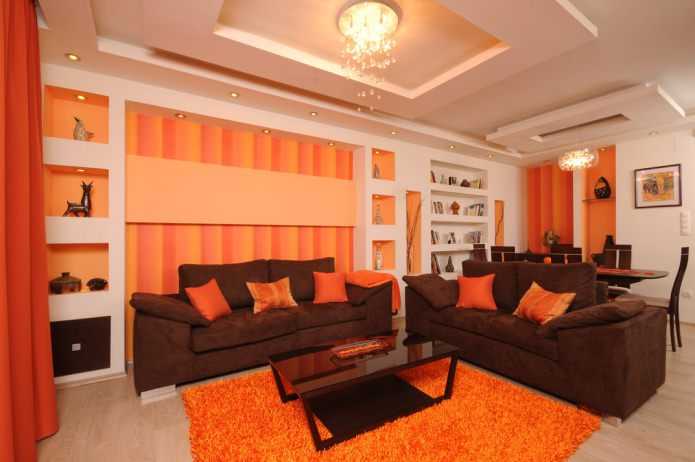 Оранжевый диван, материалы изготовления, цветовые комбинации