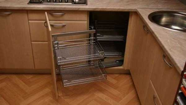 Угловая тумба под мойку для кухни: как выбрать форму шкафа, размеры модуля и материалы