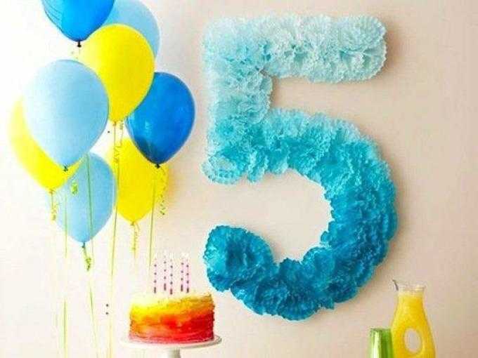 Нежно-голубая объемная цифра 3 для детей на день рождения ...