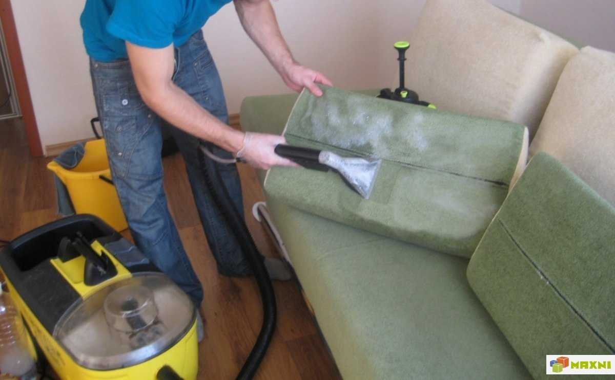 Обзор способов и средств для чистки обивки дивана в домашних условиях