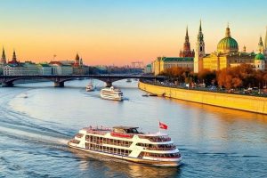 Москва с воды: как превратить прогулку по Москве-реке в запоминающийся день