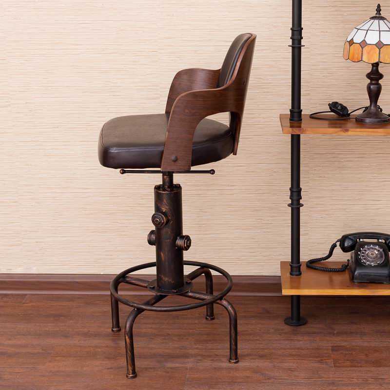 Деревянный стул с подлокотниками: кресло из дерева со спинкой в стиле классика и современных направлениях дизайна