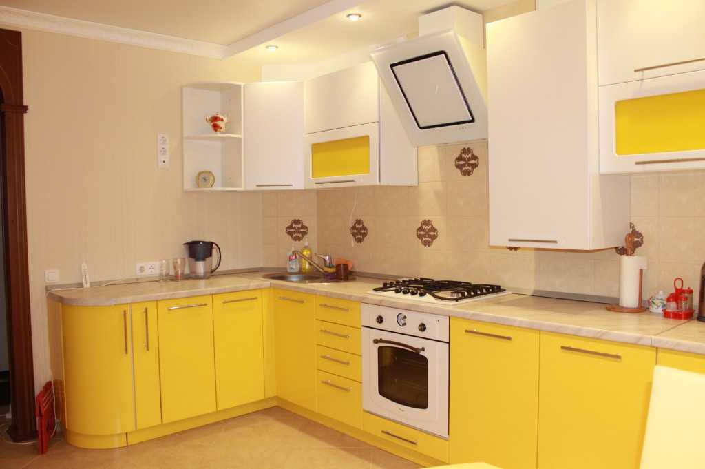 Желтая кухня — лучшие цветовые сочетания и идеи оформления кухонь на фото новинках!