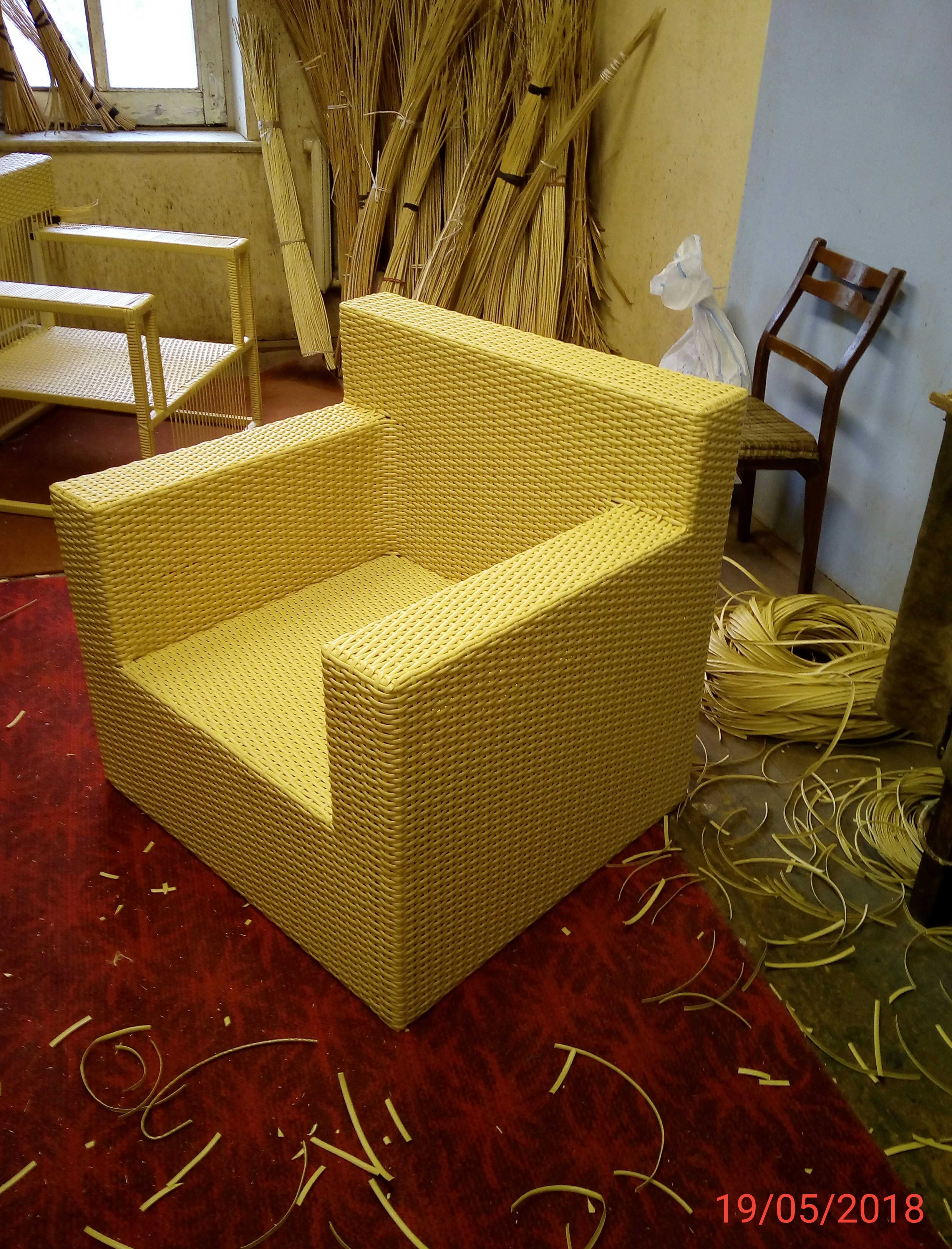 Плетеная мебель для кафе из ротанга