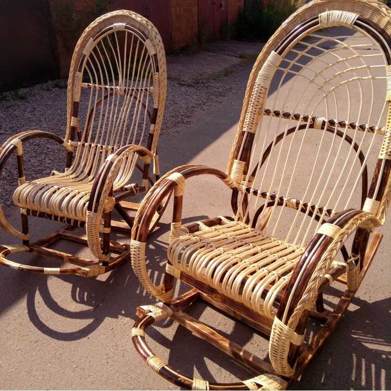 Плетеное кресло-качалка (44 фото): особенности подвесных моделей, материалы плетения мебели из лозы для дачи, нюансы выбора