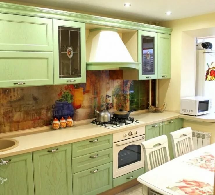 Фисташковая кухня: цветовые сочетания, стили, фартук, обои, фото