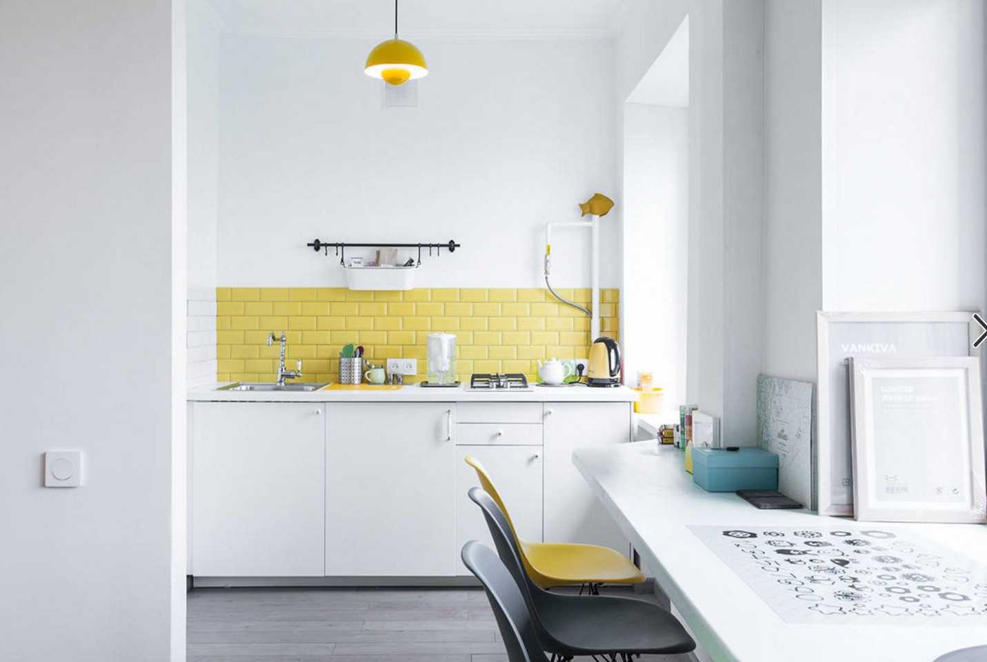 Желтая кухня — 104 фото в интерьере, дизайн и сочетания цветов, кухонные гарнитуры