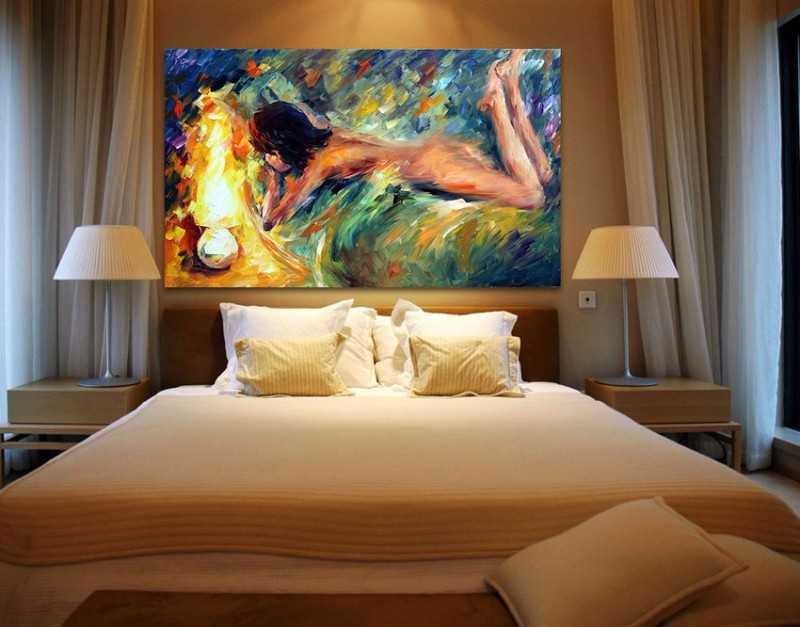 Картина в спальню над кроватью