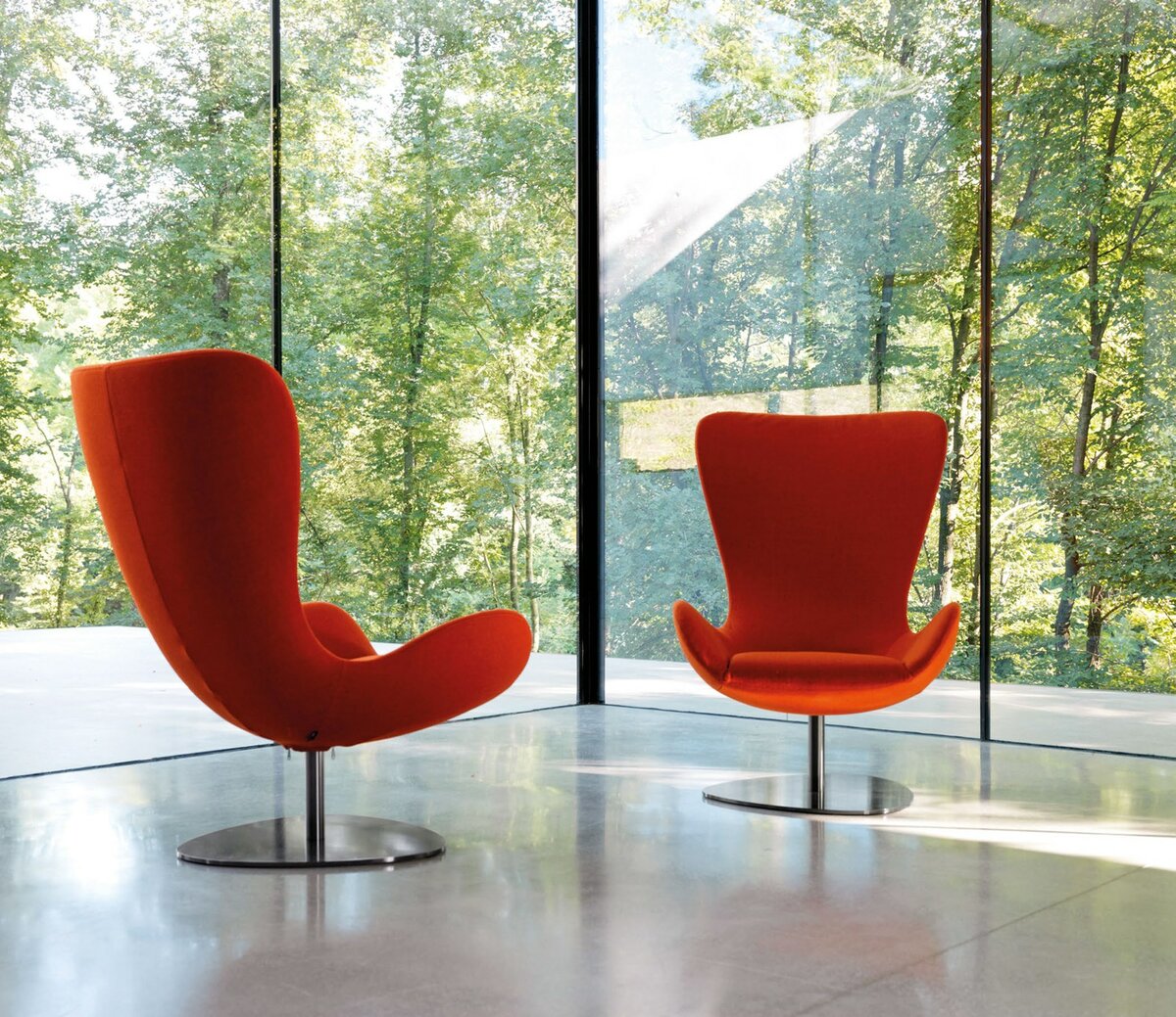 Дизайнерские современные кресла в гостиную