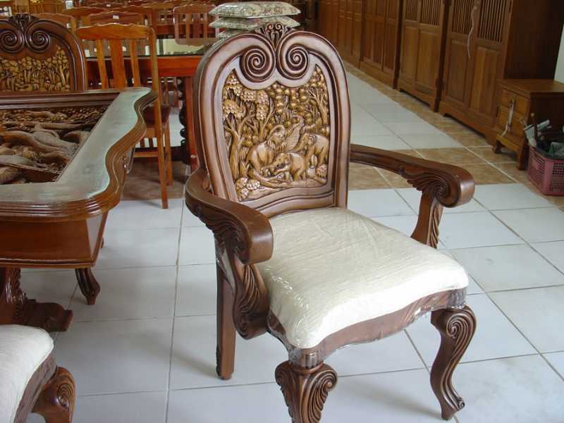Какие лучше выбрать деревянные стулья?