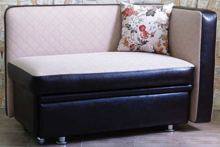 Кушетка (35 фото): диван раздвижной со спальным местом, икеа и другие варианты