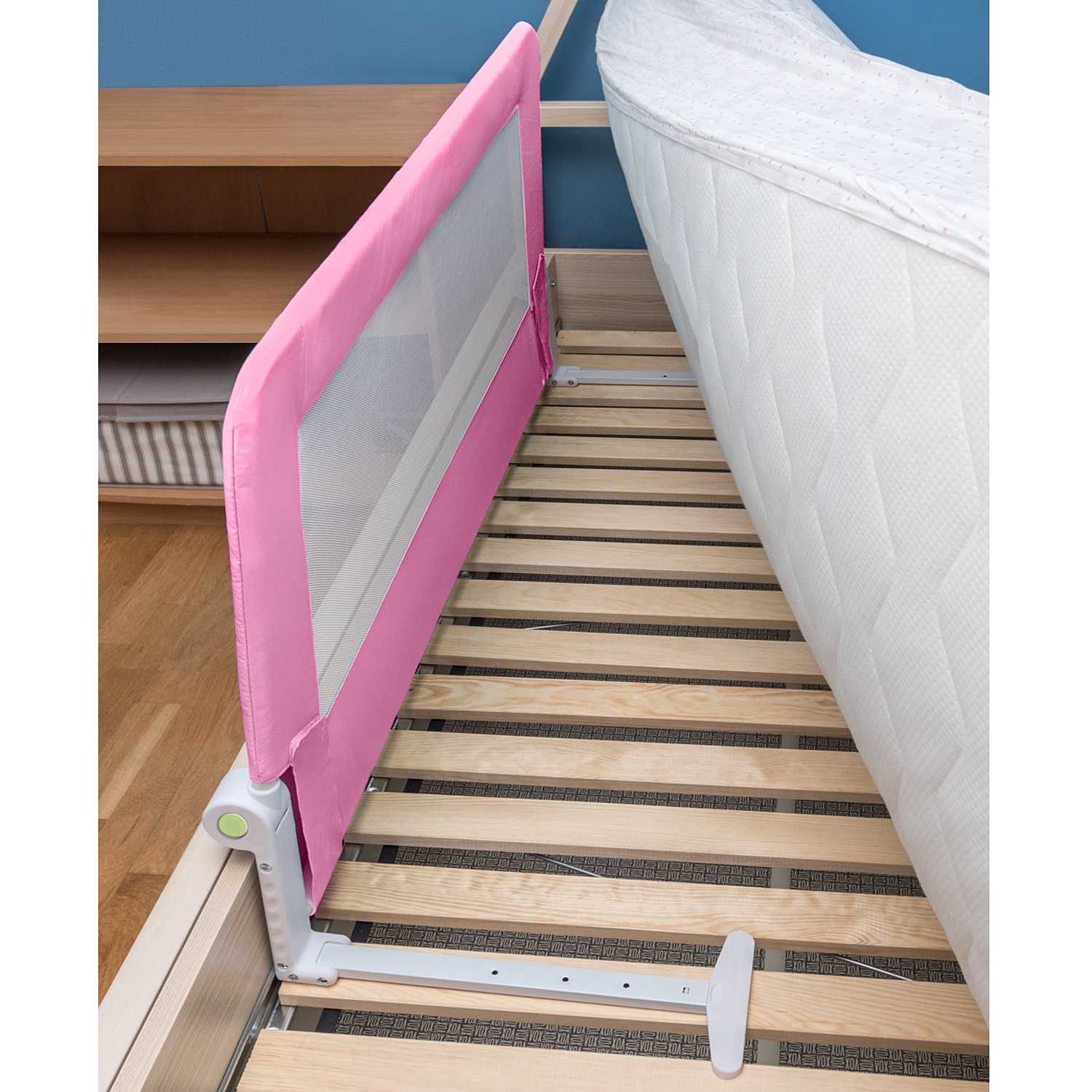 Бортик для кровати ребенка купить. Защитный барьер 80 см. Бортик-ограничитель для кроватки alis 90x34 с откидной планкой. Geuther барьер для кровати. Бортик для детской кровати.