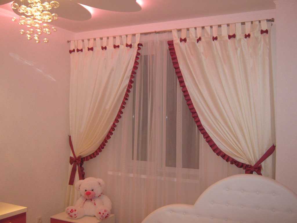 Подбираем шторы в комнату для девочки: 4 важных параметра и 50 примеров