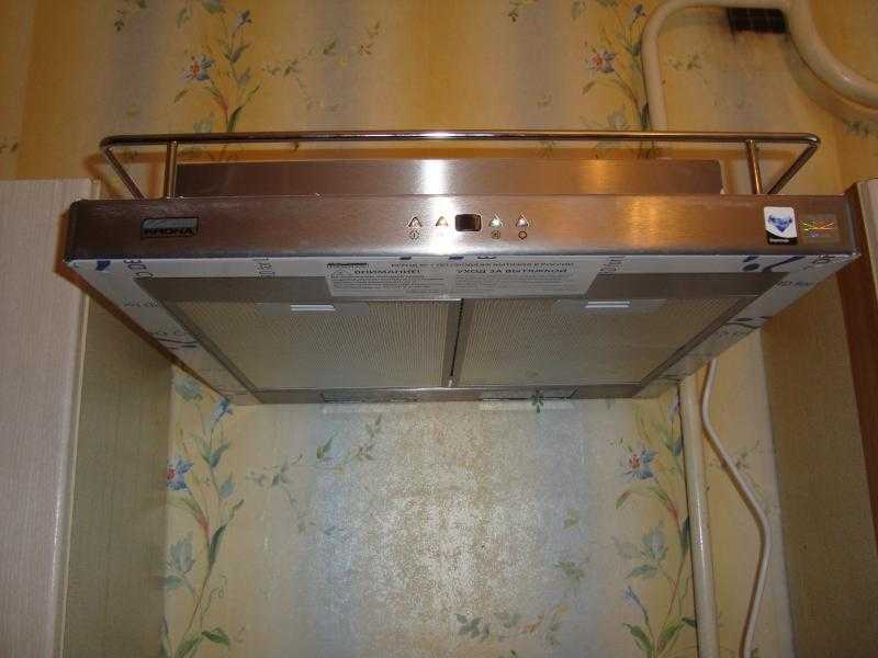 Установка вытяжки на кухне (56 фото): как установить и подключить к кухонной вентиляции, монтаж в квартире