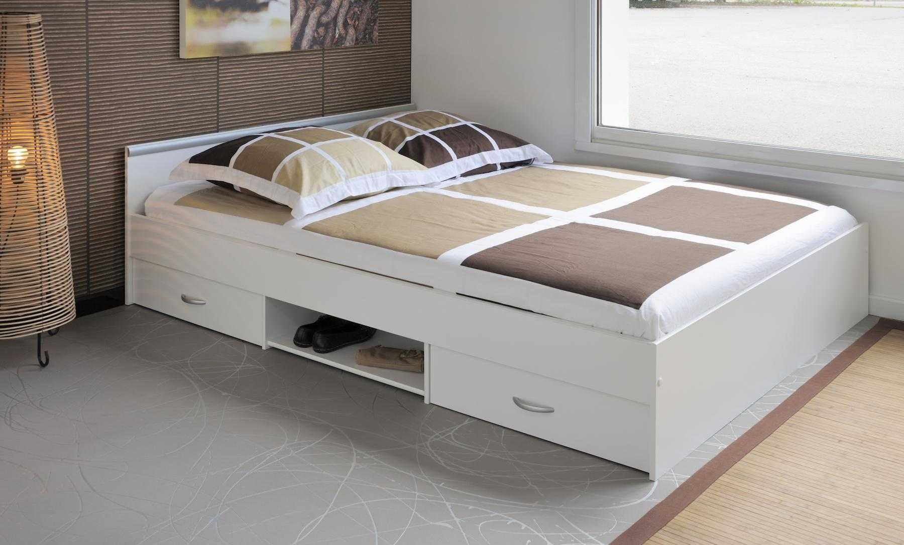 Обзор полутороспальных кроватей, как выбрать качественную модель