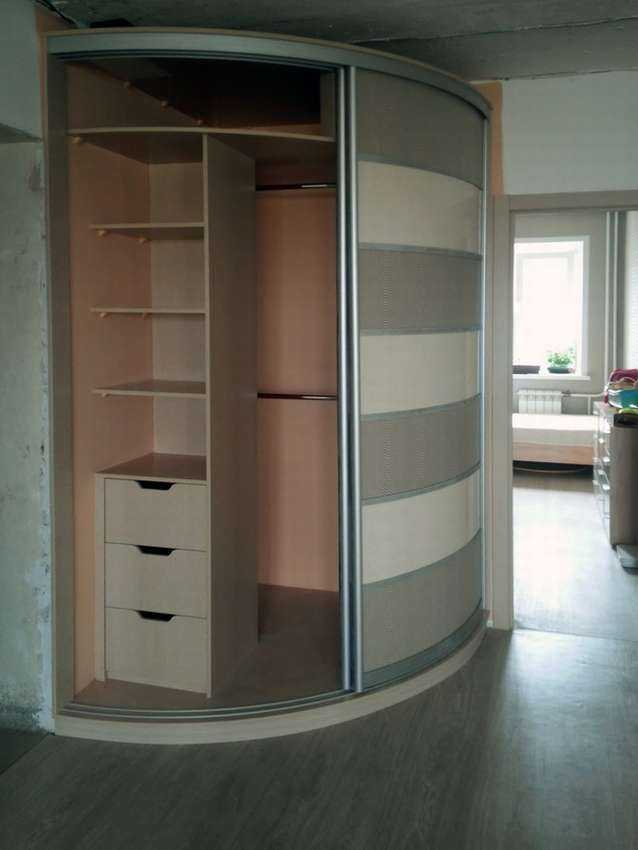 Радиусные шкафы – современные модели и оптимальные решения по применению (105 фото)