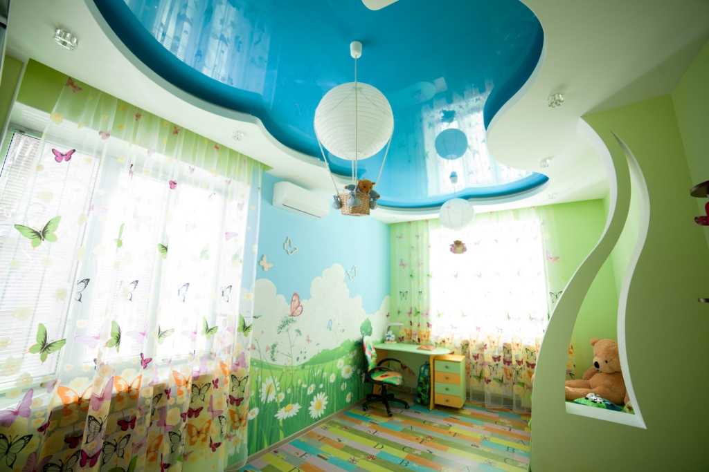 Натяжные потолки в детских. как подобрать цвет и фактуру