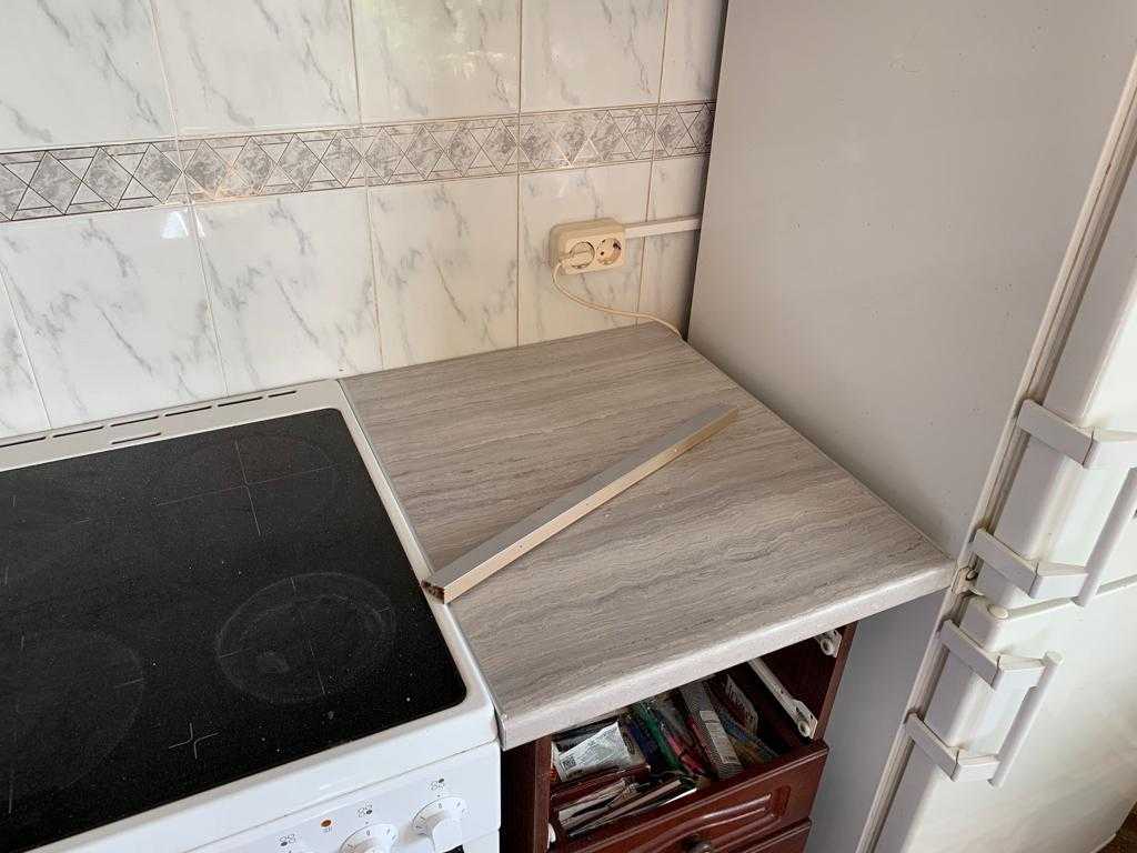Как обновить старую кухонную мебель своими руками