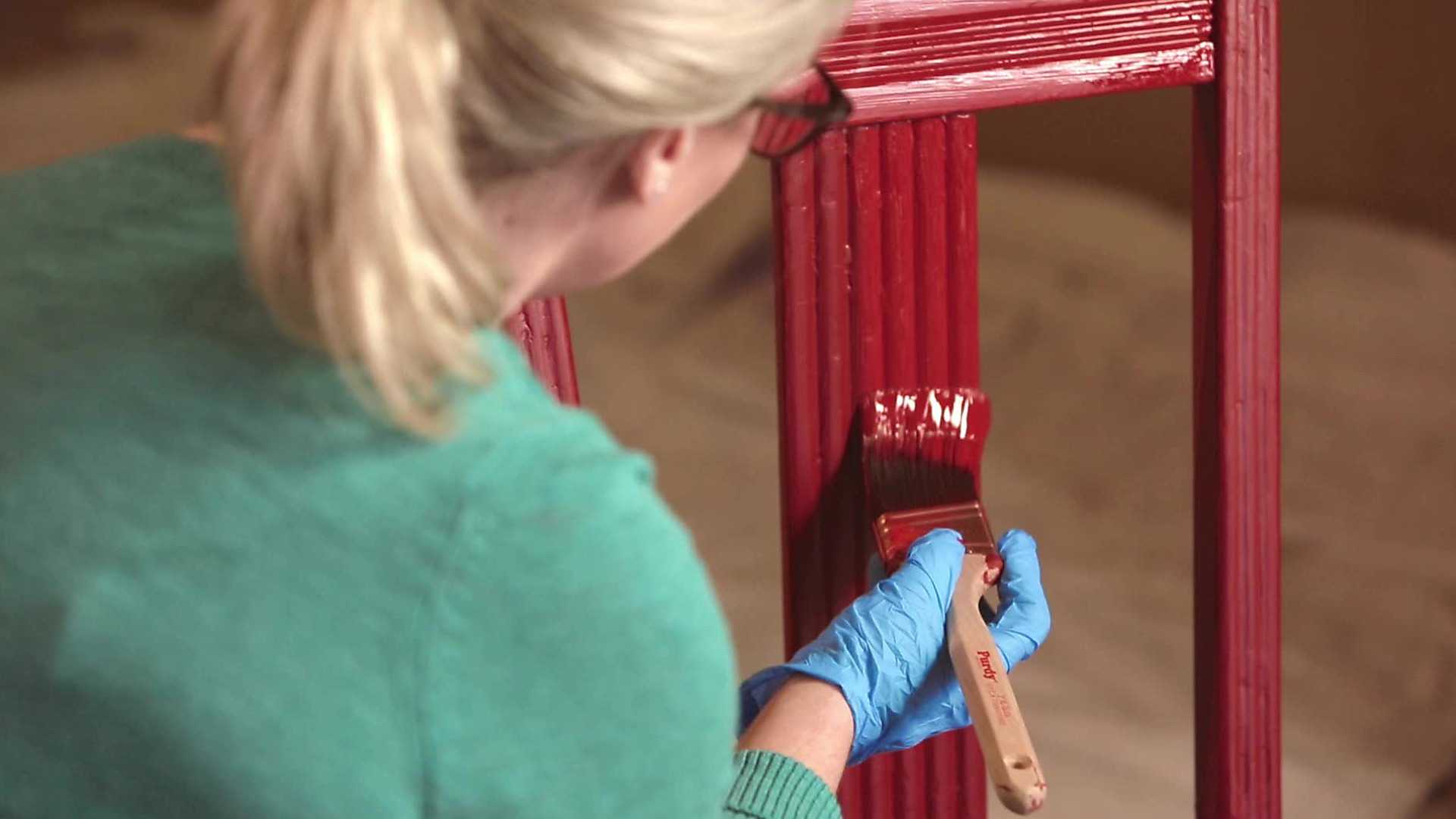 Как перекрасить мебель из дсп своими руками: выбор краски и технология работ (фото, видео)