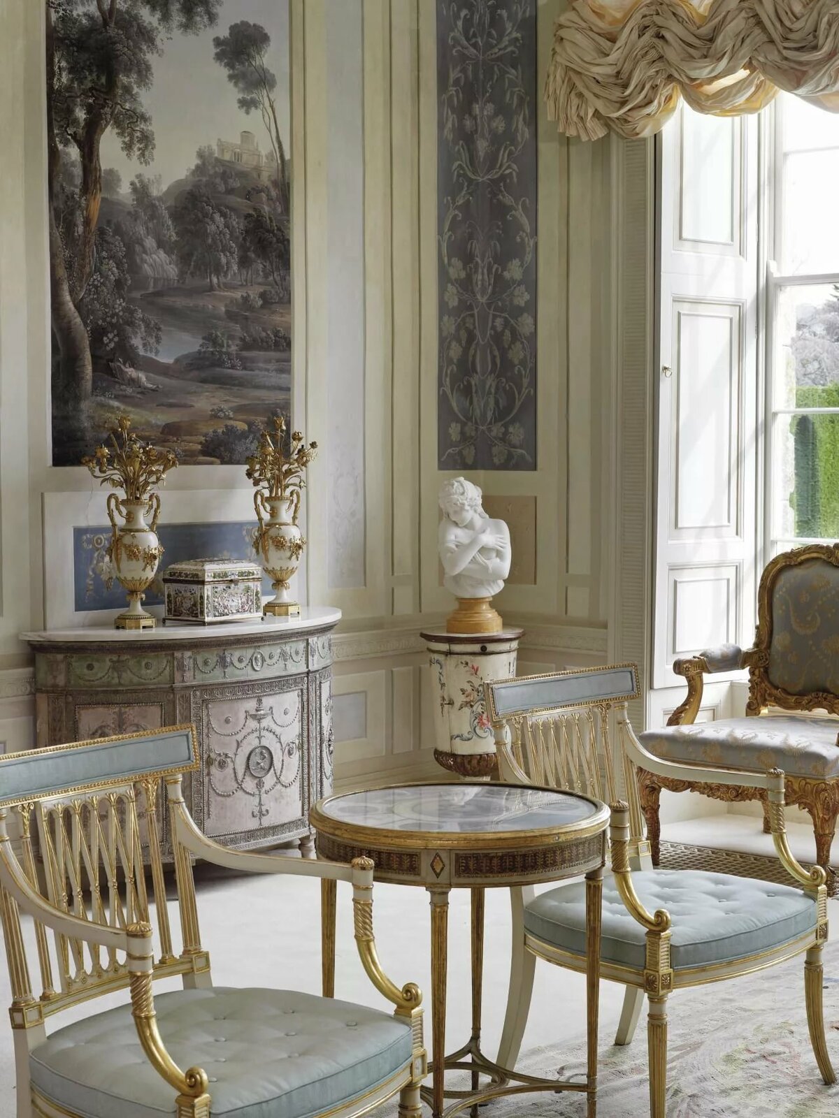 Стулья в различных стилях (44 фото): стулья в скандинавском стиле, модерн и кантри, минимализм и хай-тек, барокко