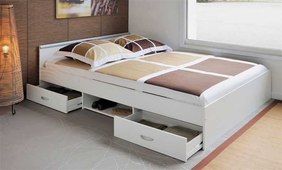 Высокая кровать с выдвижными ящиками для хранения