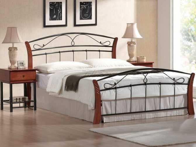  кровати с матрасом от пола: стандарт спального места