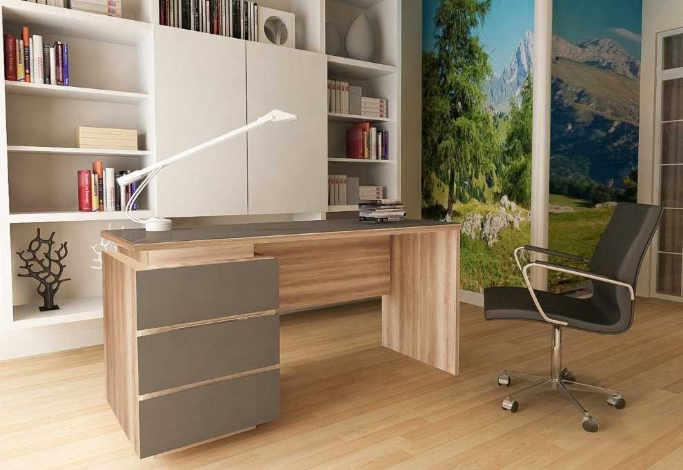 Стол для домашнего кабинета в современном стиле