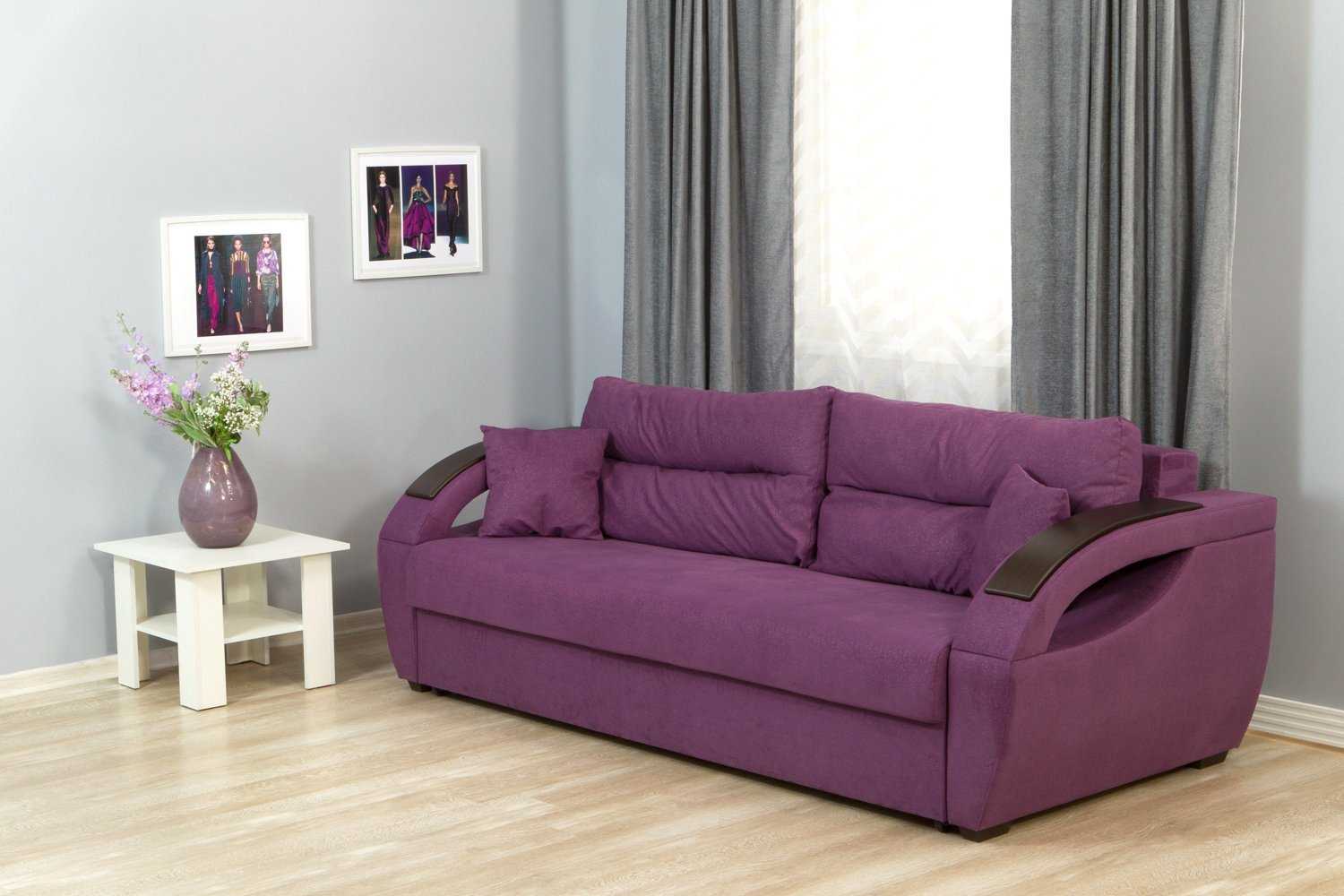 Серый диван в интерьере: виды, фото, дизайн, сочетание с обоями, шторами, декор