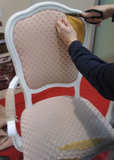 Как перетянуть стул своими руками пошагово