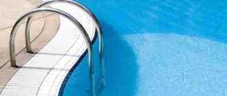 Лестницы для бассейна